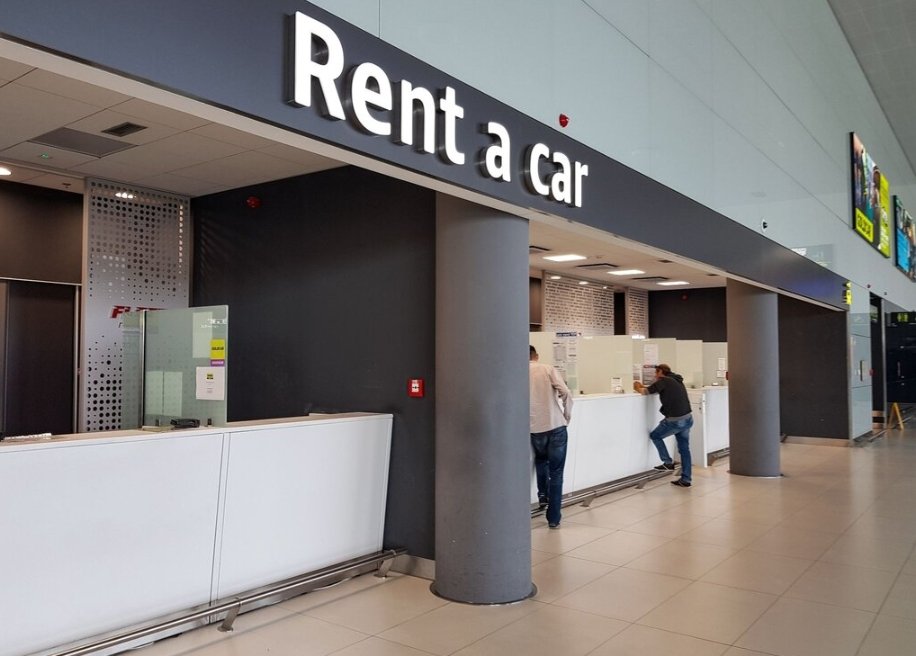 Renting a Car at Malaga Airport: My CarGest Road Trip Experience
