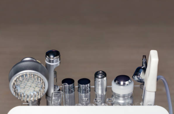 Diamond Microdermabrasion Device: Transforming Professional Skincare Services for B2B Businesses