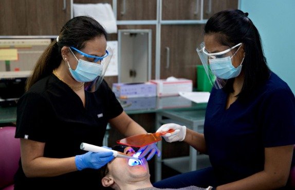 Top Reasons To Register With A Family Dentist In Milton Keynes Today